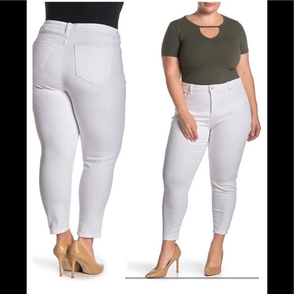 18. 🎉HP🎉. NYDJ Skinny Ankle Jeans in Optic White - Picture 3 of 12